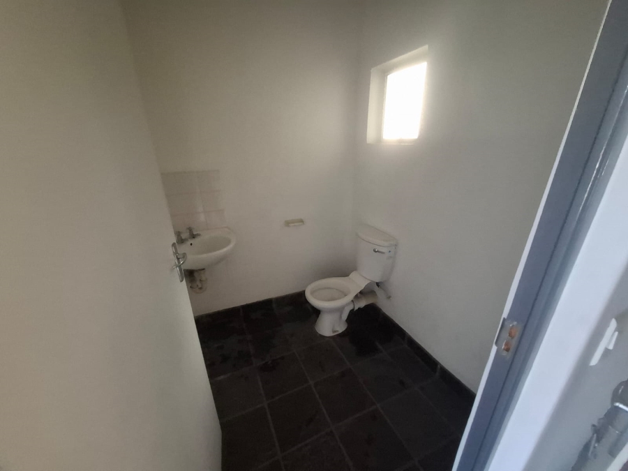 To Let Commercial Property for Rent in Stikland Industrial Western Cape